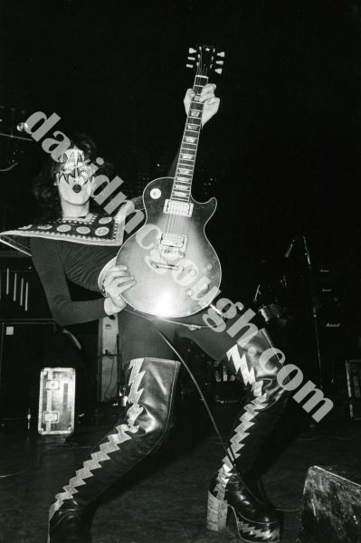 Ace Frehley of Kiss 1973, NYC.jpg